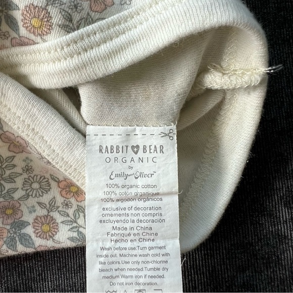 Rabbit + Bear Outfit Size 6-9 Months - Picture 5 of 11